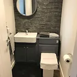 Modern 3 Bed Barn Conversion In Casa de Férias