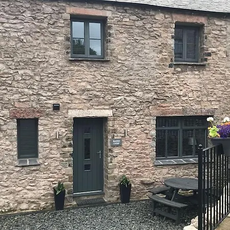 Modern 3 Bed Barn Conversion In Ferienhaus Great Urswick