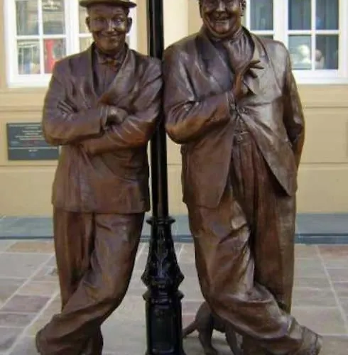 Modern 3 Bed Barn Conversion In *