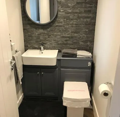 Modern 3 Bed Barn Conversion In Feriehus